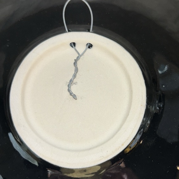 Bill Campbell art pottery signed hanging platter - Picture 2 of 5